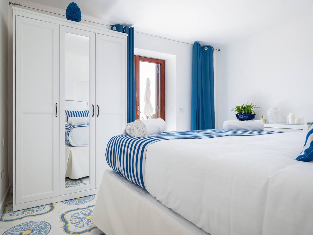 Luxury hotel room with sea view on the Sorrento coast